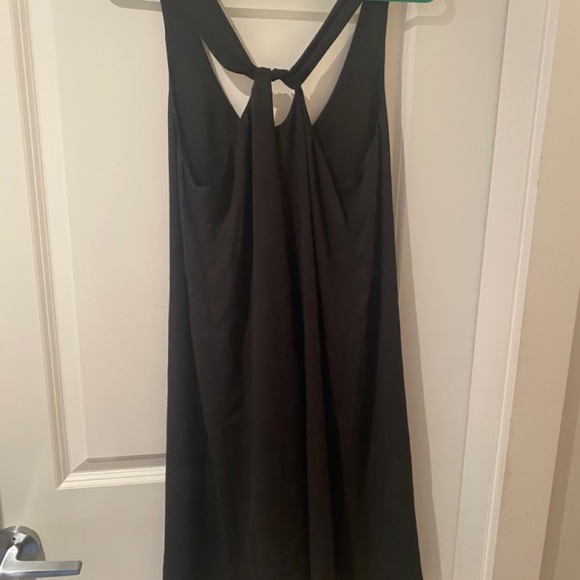 Black Dress - Picture 3 of 5
